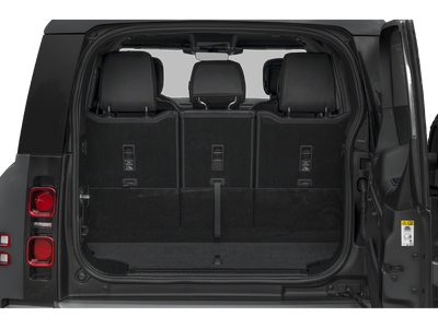 2025 Land Rover Defender 130 P400 X-Dynamic SE