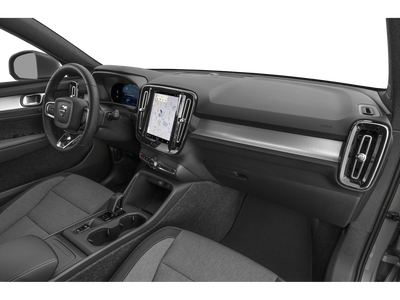 2025 Volvo XC40 B5 Core Bright Theme