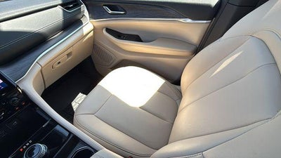 2025 Jeep Grand Cherokee Limited 4x2