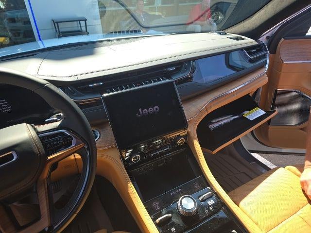 2025 Jeep Grand Cherokee Summit Reserve 4x4