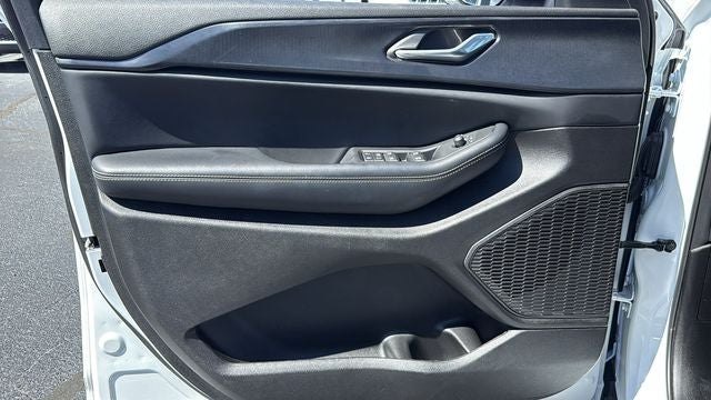 2025 Jeep Grand Cherokee L Laredo X 4x2