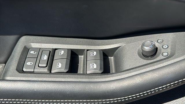 2025 Jeep Grand Cherokee L Laredo X 4x2