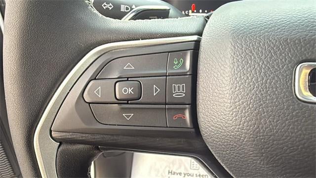 2025 Jeep Grand Cherokee L Laredo 4x2