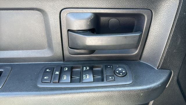 2018 RAM 1500 Tradesman Quad Cab 4x2 6'4' Box