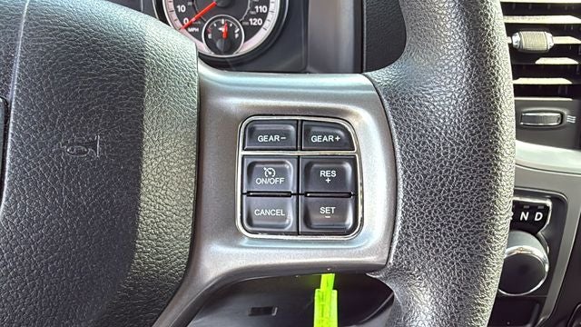 2024 RAM 1500 Classic SLT Quad Cab 4x2 6'4' Box