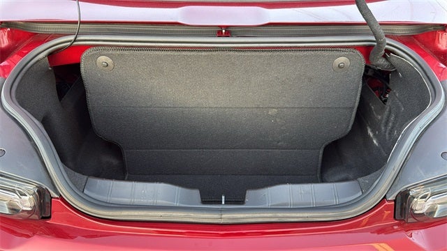 2022 Chevrolet Camaro RWD Convertible LT1