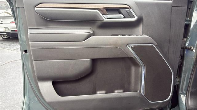 2025 Chevrolet Silverado 2500HD 4WD Crew Cab Standard Bed LT