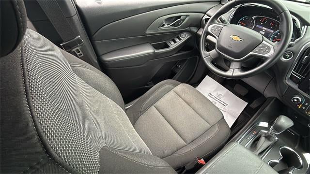 2023 Chevrolet Traverse FWD LT Cloth