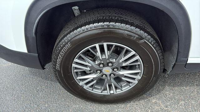2025 Chevrolet Traverse FWD LT