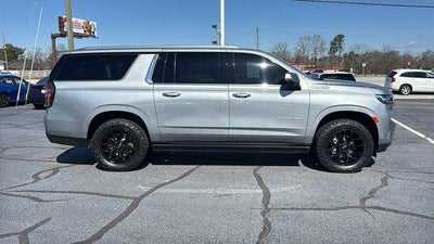 2023 Chevrolet Suburban 4WD High Country