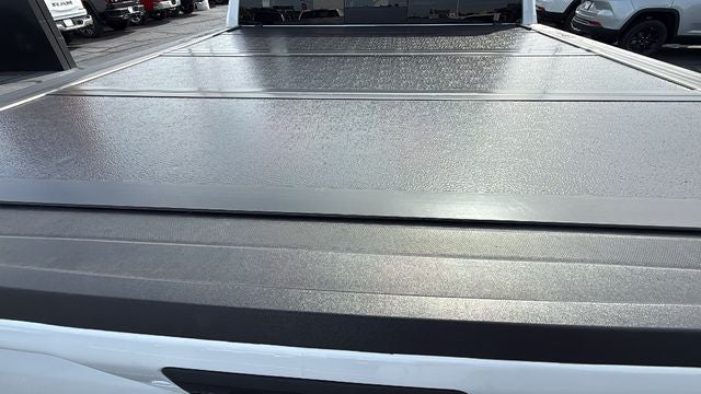 2023 GMC Sierra 1500 4WD Crew Cab Short Box AT4