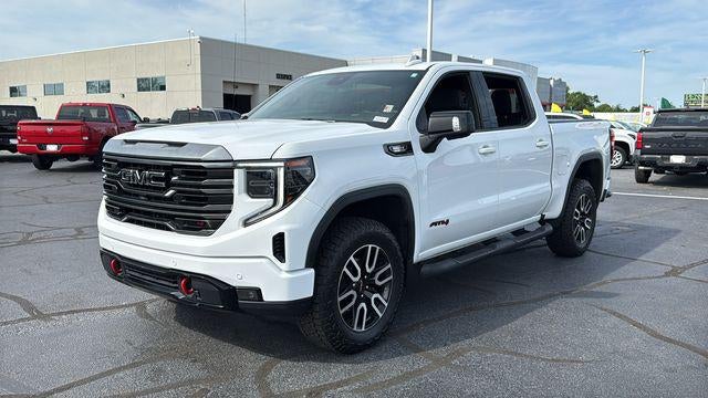 2023 GMC Sierra 1500 4WD Crew Cab Short Box AT4