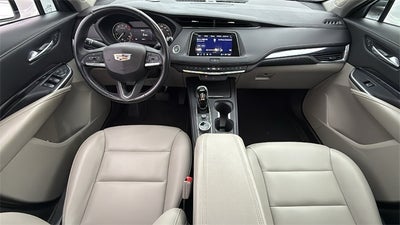 2022 Cadillac XT4 FWD Luxury