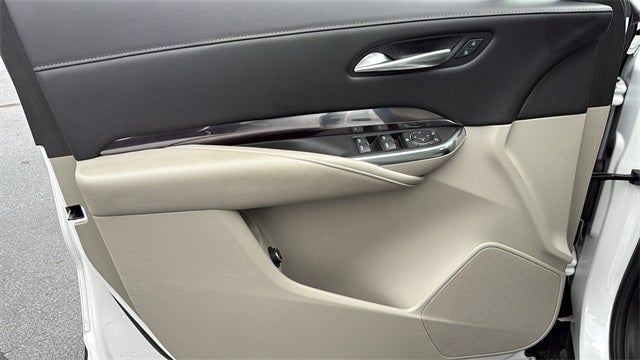 2022 Cadillac XT4 FWD Luxury