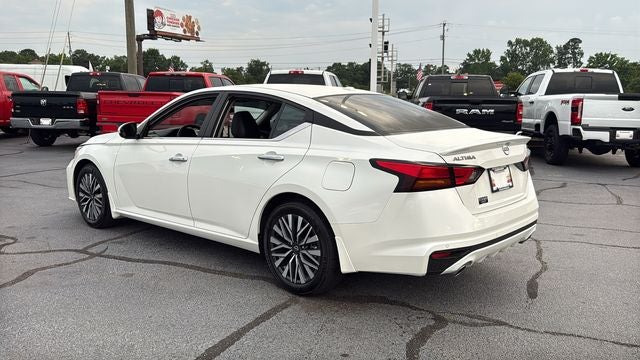 2024 Nissan Altima SV FWD