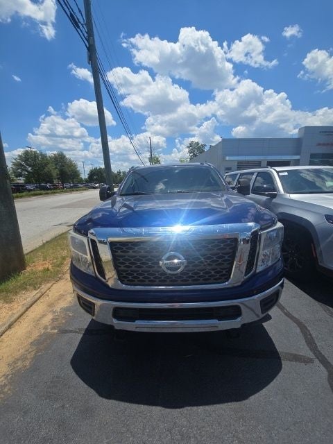 2018 Nissan TITAN XD SV Gas