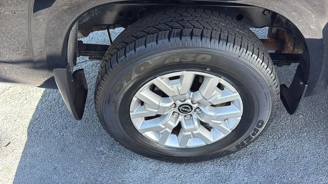 2023 Nissan Frontier Crew Cab SV 4x2