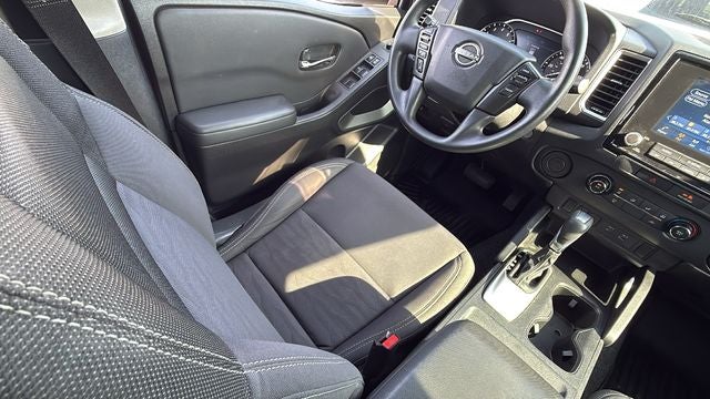 2022 Nissan Frontier Crew Cab SV 4x2
