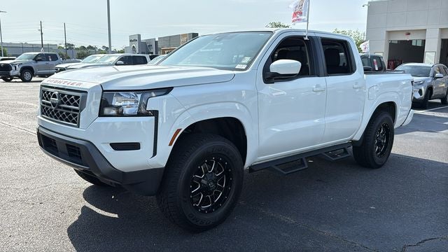 2022 Nissan Frontier Crew Cab SV 4x2