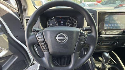2022 Nissan Frontier Crew Cab SV 4x2