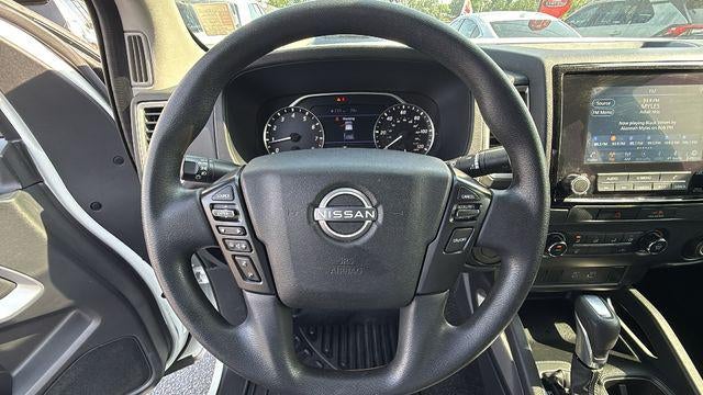 2022 Nissan Frontier Crew Cab SV 4x2