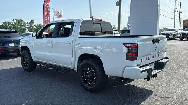 2022 Nissan Frontier Crew Cab SV 4x2