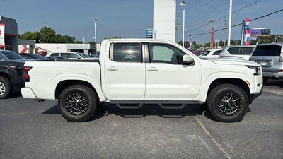 2022 Nissan Frontier Crew Cab SV 4x2
