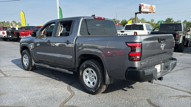 2022 Nissan Frontier Crew Cab S 4x4