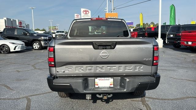 2022 Nissan Frontier Crew Cab S 4x4