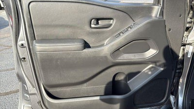 2022 Nissan Frontier Crew Cab S 4x4