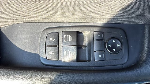 2018 Dodge Challenger R/T Shaker