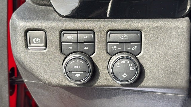 2024 Chevrolet Silverado 1500 4WD Crew Cab Short Bed LT