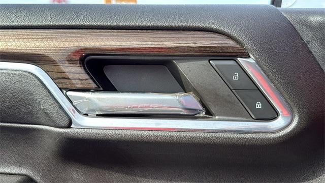 2024 Chevrolet Silverado 1500 4WD Crew Cab Short Bed LT