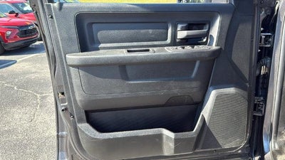2025 RAM 3500 Tradesman Crew Cab 4x4 6'4' Box