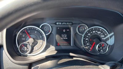 2025 RAM 3500 Tradesman Crew Cab 4x4 6'4' Box