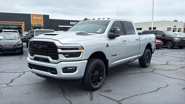 2026 RAM 3500 Laramie Crew Cab 4x4 6'4' Box