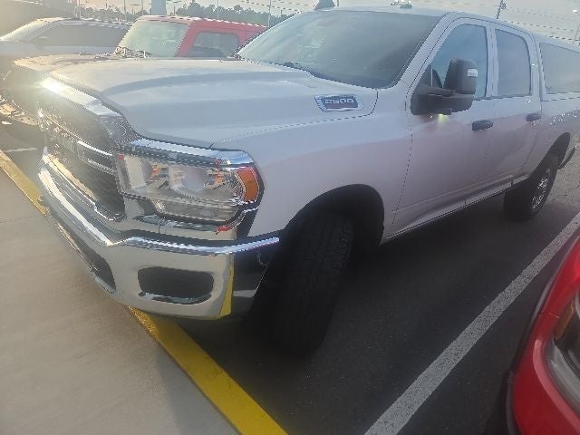 2023 RAM 2500 Tradesman Crew Cab 4x4 6'4' Box