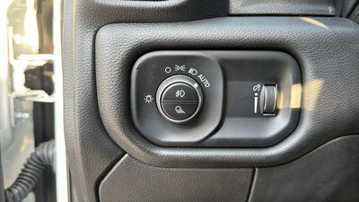 2025 RAM 2500 Tradesman Crew Cab 4x4 6'4' Box