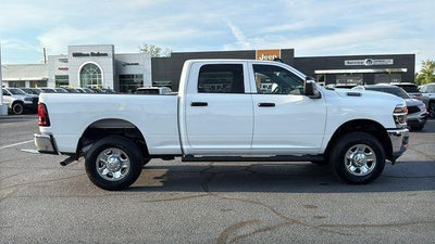 2025 RAM 2500 Tradesman Crew Cab 4x4 6'4' Box