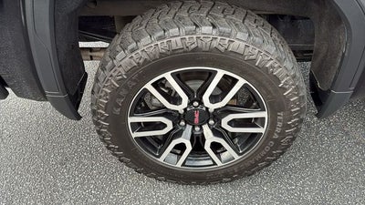 2023 GMC Sierra 1500 4WD Crew Cab Short Box AT4