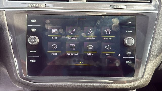 2022 Volkswagen Tiguan 2.0T SE R-Line Black