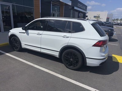 2022 Volkswagen Tiguan 2.0T SE R-Line Black