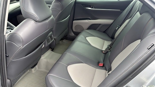 2020 Toyota Camry XLE Hybrid