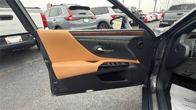 2022 Lexus ES ES 250