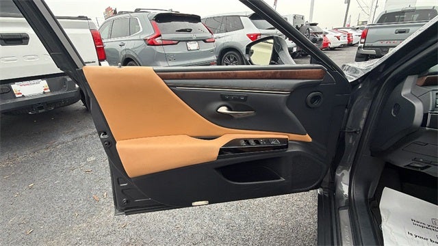 2022 Lexus ES ES 250