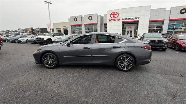 2022 Lexus ES ES 250