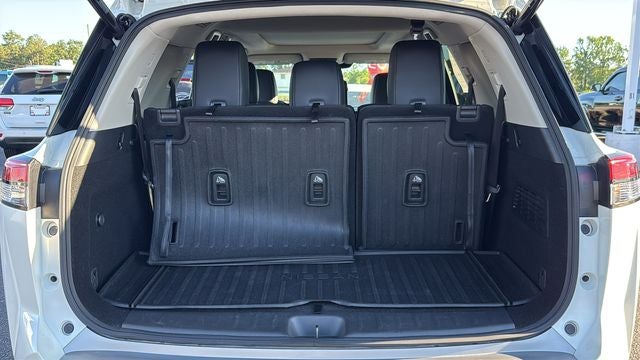 2024 Nissan Pathfinder Platinum FWD