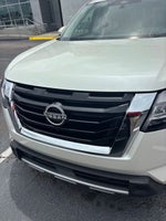 2024 Nissan Pathfinder Platinum FWD