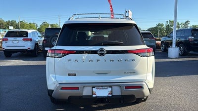 2024 Nissan Pathfinder Platinum FWD