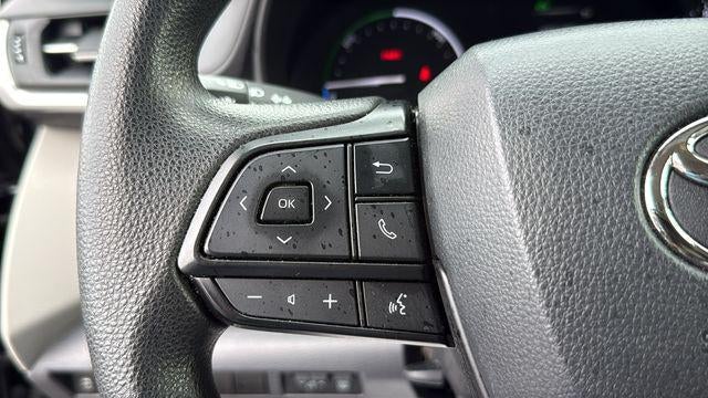 2022 Toyota Sienna LE